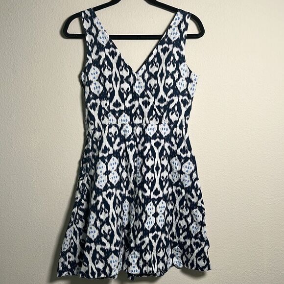 Fit and Flare Linen Dress - Picture 3 of 6